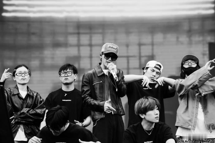 姚琛新歌音乐节首秀 音乐节最难忘舞台必须是姚琛🥳全新单曲首秀惊艳亮相，《ROL