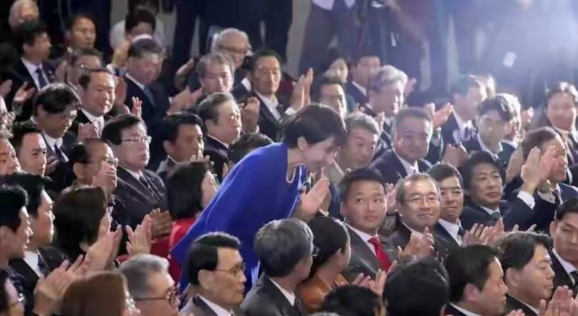 别低估任何国家的深谋远虑！
据路透社5月22日援引中国海关的官方数据实锤，从去年