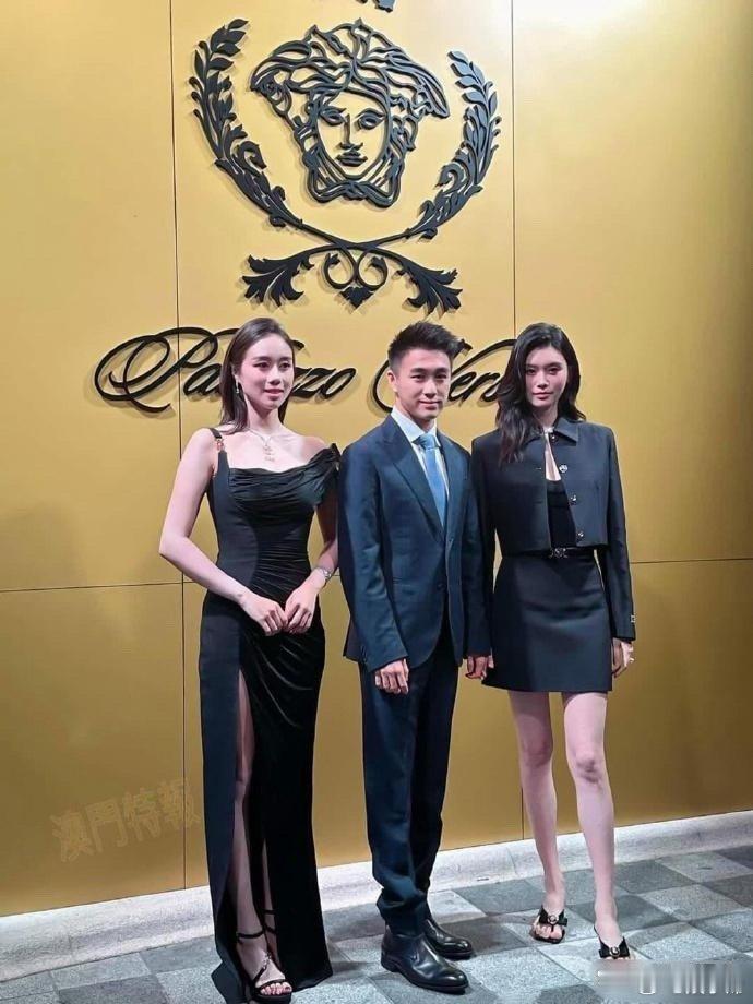 何猷君为什么还在意身高呢？就算他一米四五，有大长腿美人不为他俯腰 ​​​