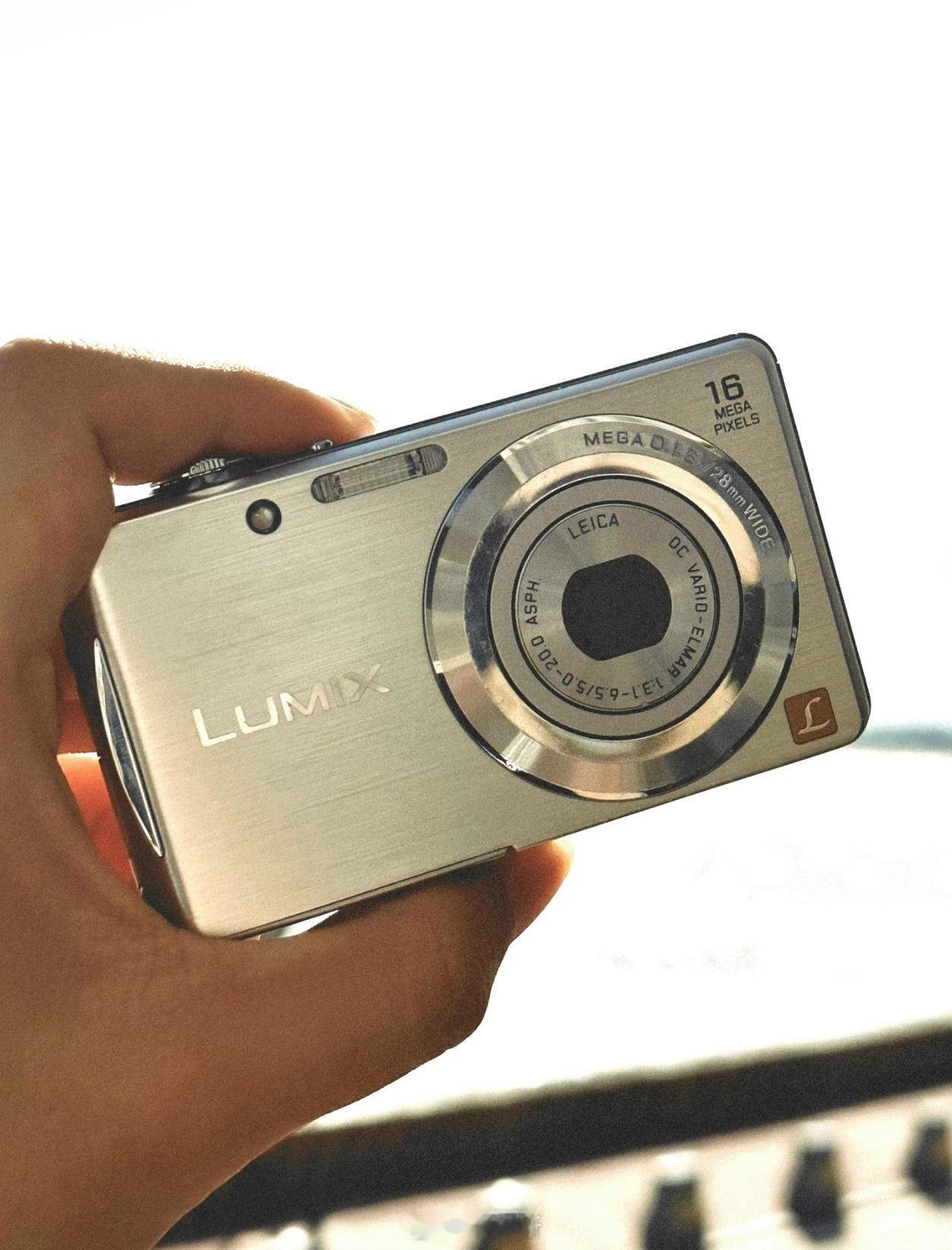 4千元相机没舍得买5年后涨至9千ccd早就成为理财产品了，部分型号更是贵的离谱