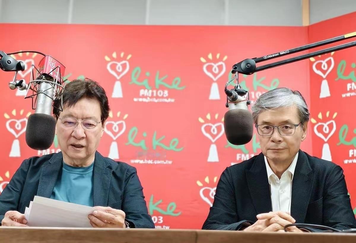 金溥聪越来越像个跳梁小丑，金傅聪紧急澄清，金傅聪称马英九夫妇并未分居，并承认自己
