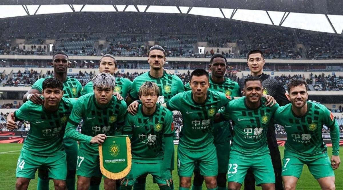 作为看了三十年球的老球迷，看到这波“负分开局”的德比阵仗，我真不知道该哭还是该笑