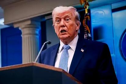 特朗普气坏了：梅洛尼不肯帮我？真没想到！

特朗普最近跟意大利媒体唠叨时，说自己