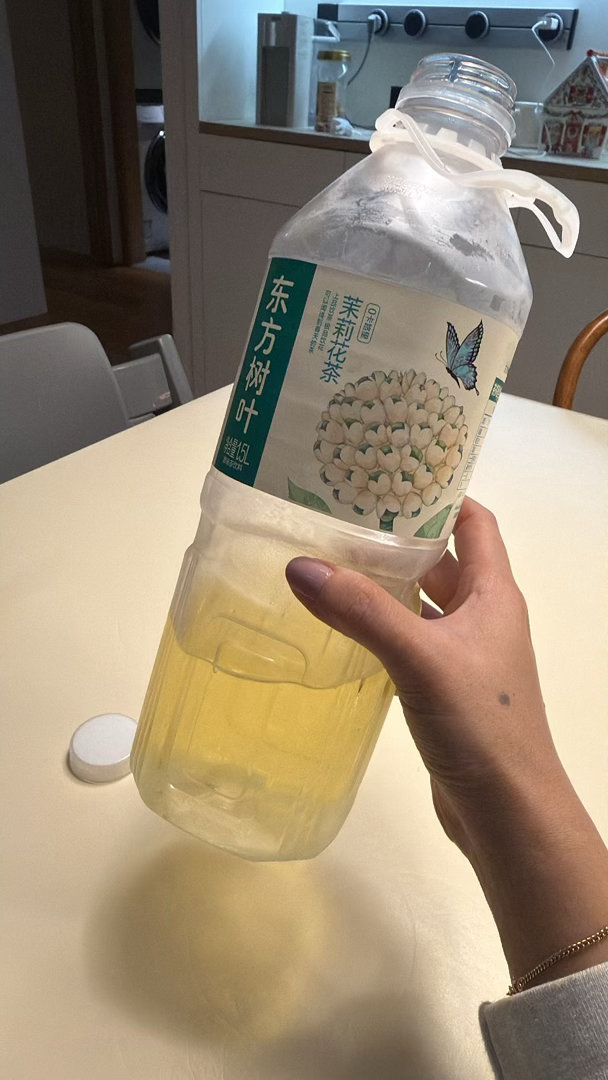 倒腾冬装，一个小时干掉半条命和一升水。 ​​​
