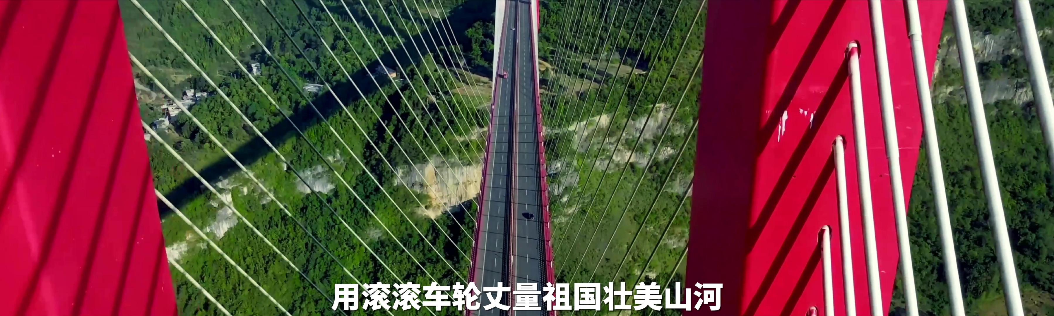 陈楚生也有摩托车情结 陈楚生张雪机车硬核同台机车赴长路，热爱抵万难！陈楚生诠释独