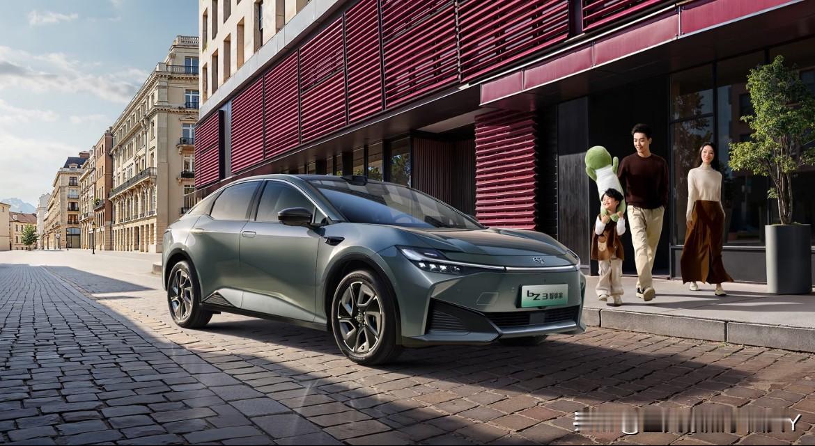 ‼️‼️为什么这么多人还在选择丰田？丰田这次贴脸开大了，喊话比亚迪！！
    