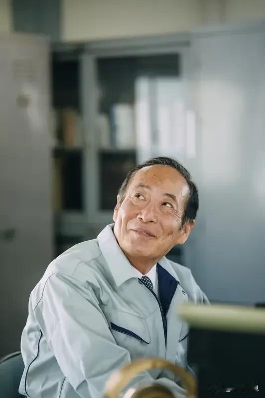 现在好多35岁往上的技术人才，还有45岁往上的中高级管理人员，失业之后再就业可难