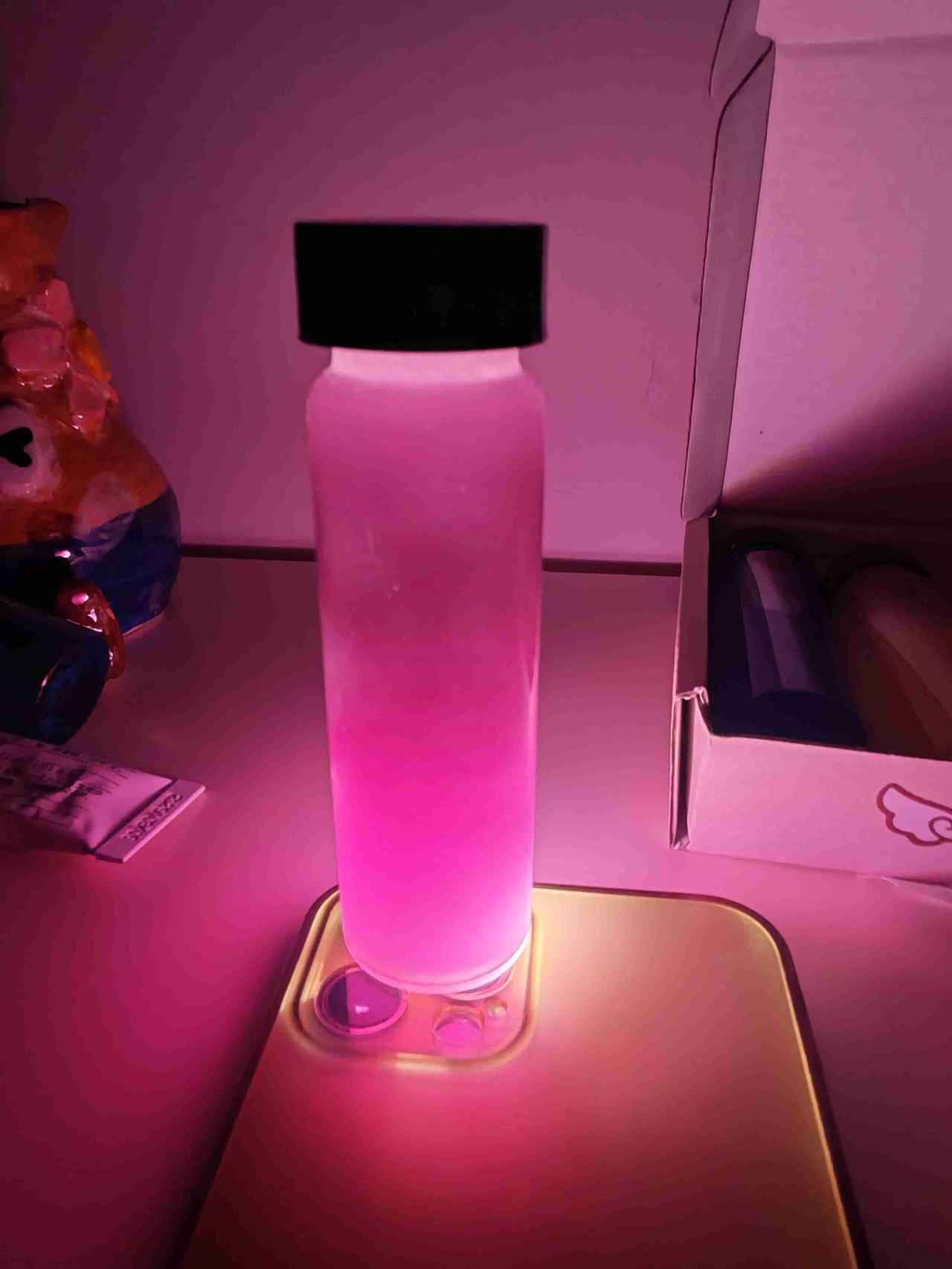 关于婚姻的定义，长久以来众说纷纭。

有人将其分为三等：

上品婚姻，是双方彼此