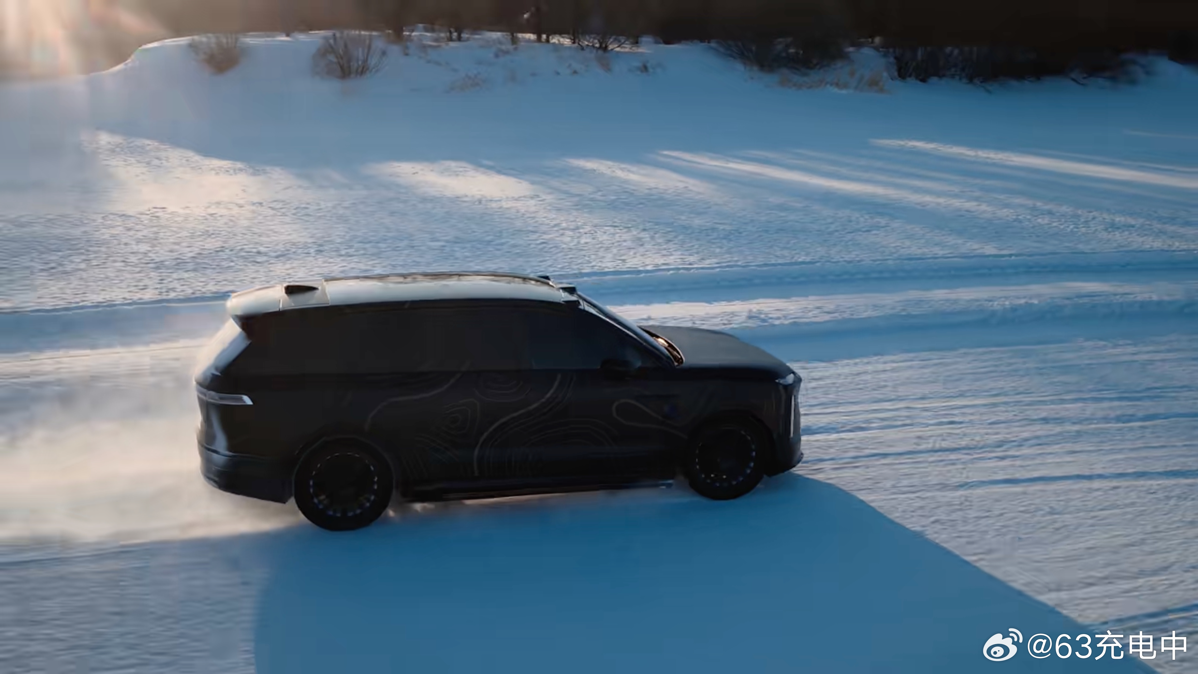 蔚来 ES9 要来了，第一波官方视频也来了，ES8 的气场已经还可以了，ES9 