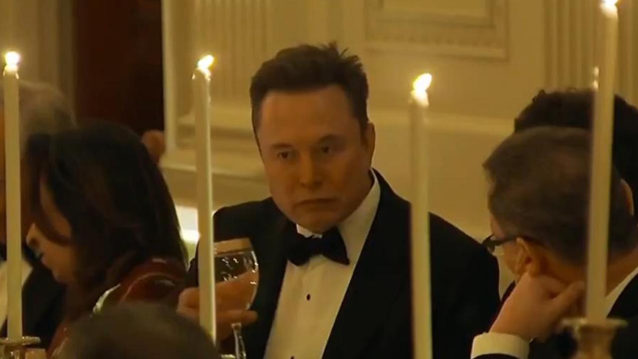 【马斯克重返白宫，会成为美国“商鞅”吗？】

曾因“美丽大法案”与特朗普撕破脸、