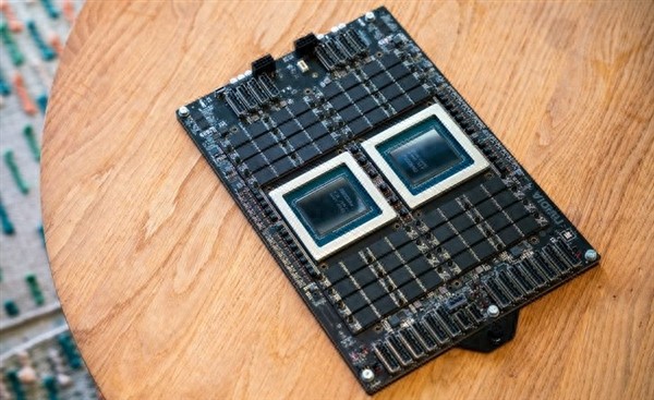 叫板Intel、AMD！NVIDIA首款自研CPU交付：CUDA之父上门送货