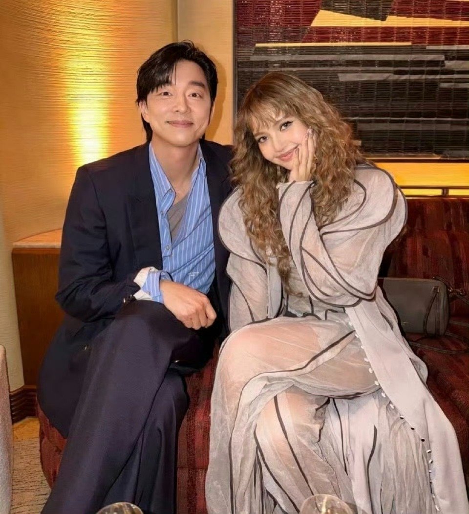 Lisa孔刘合照！！一张权威的脸旁边是另一张更权威的脸