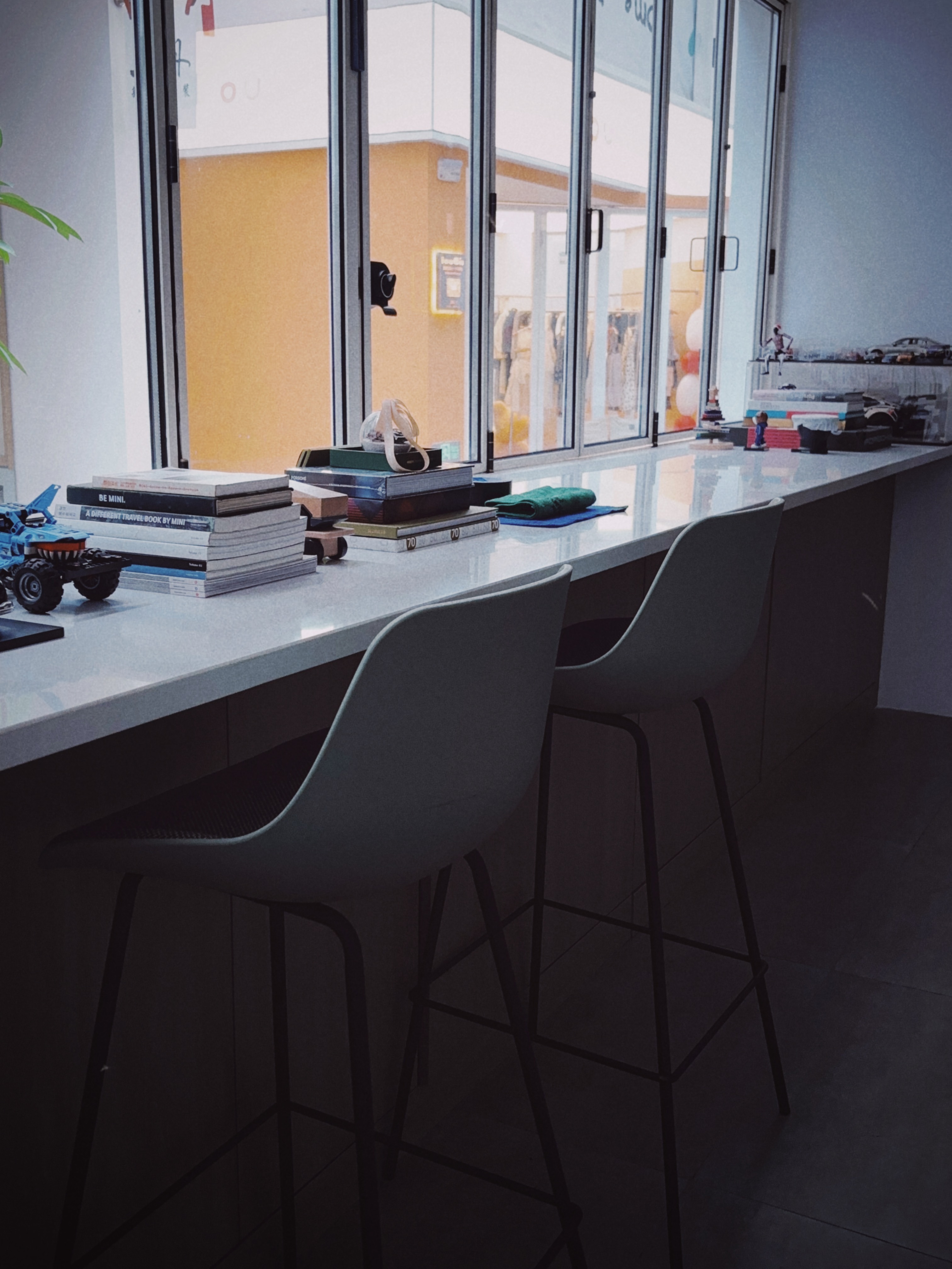 朋友那捡到两把椅子。hhhhh 