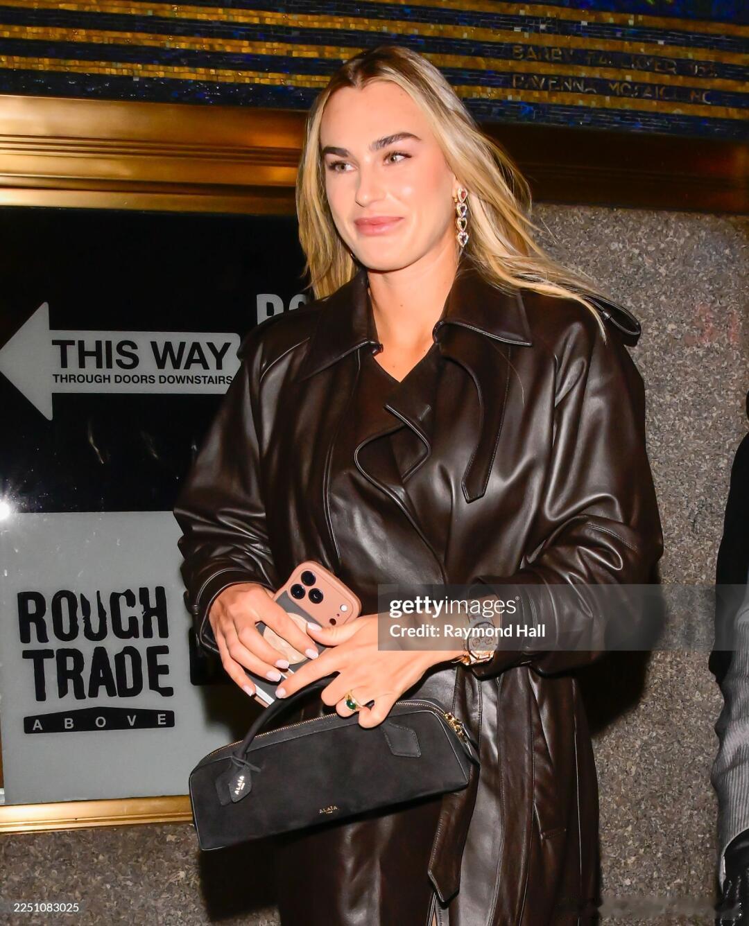 萨巴伦卡时尚秀萨巴伦卡皮衣尽显时尚风采网球talking大会wta