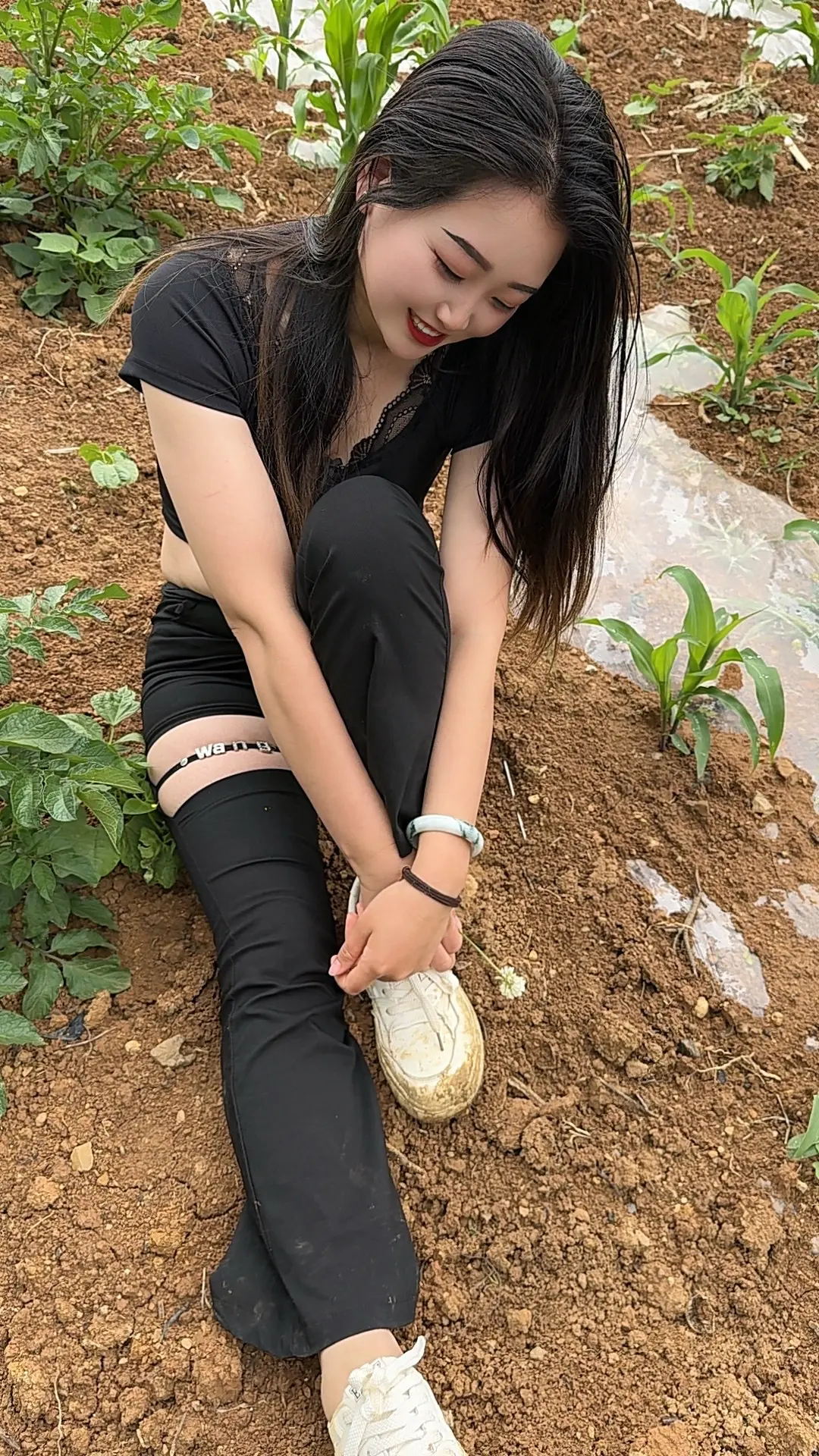 离婚的女人 农村生活 紧身牛仔 微胖女生