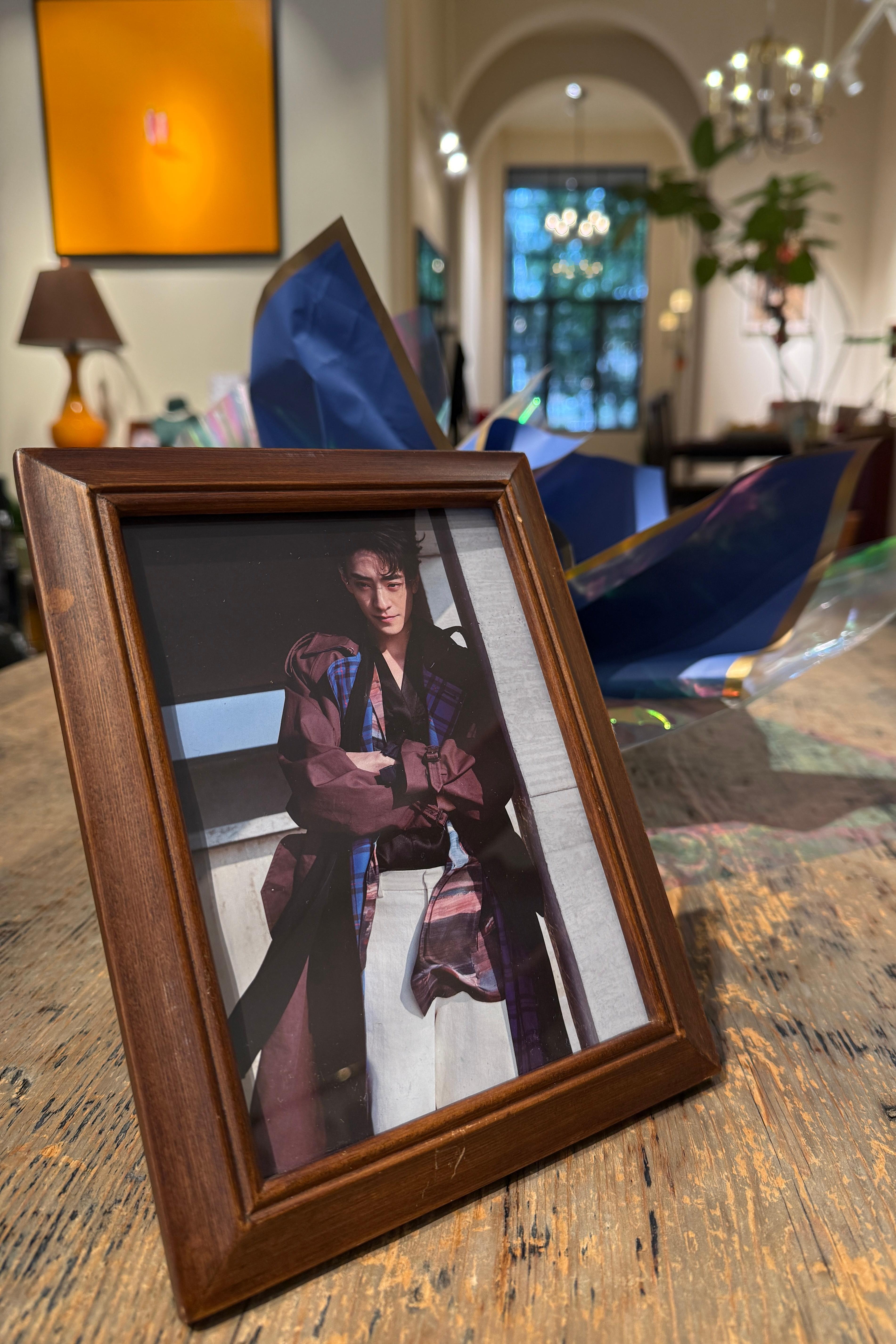 郑云龙  冬至，镶了一幅大儿子的照片孩子天天快乐呀