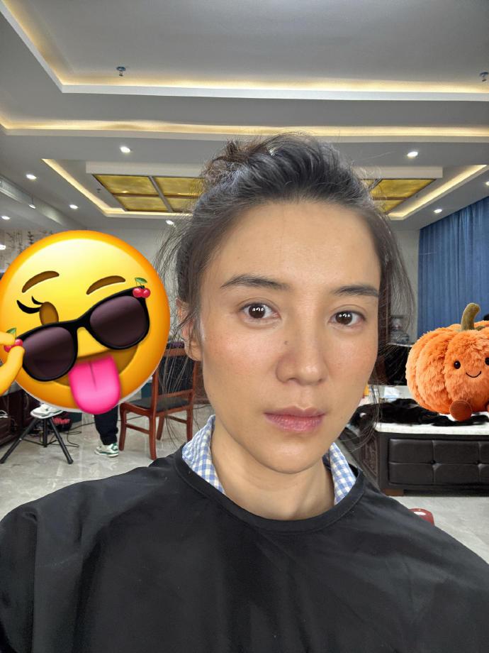 素颜宋佳 ，超级接地气的女明星[害羞]