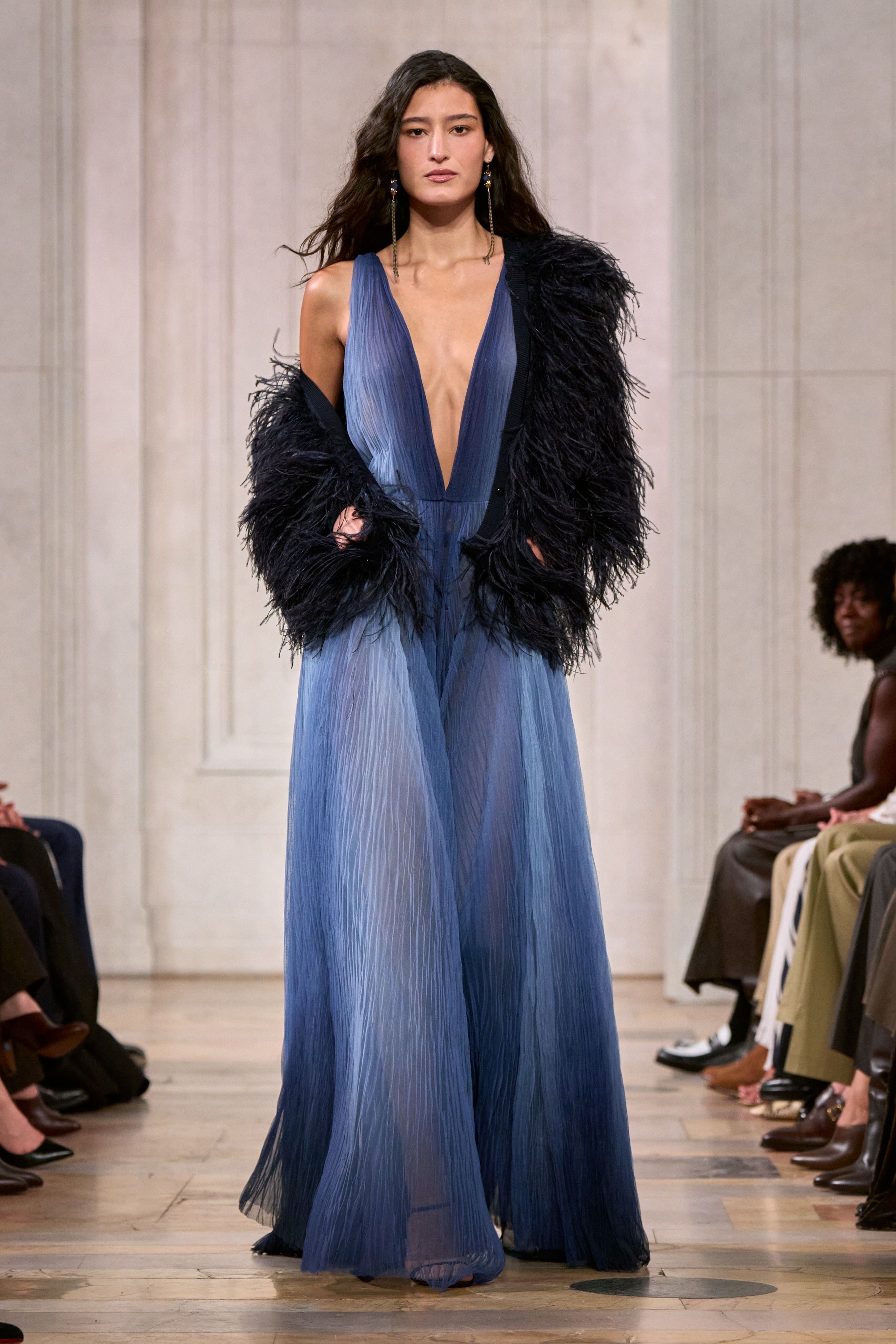 秀场分享：Ralph Lauren拉夫劳伦2027春季系列如果要给这场秀选一个颜