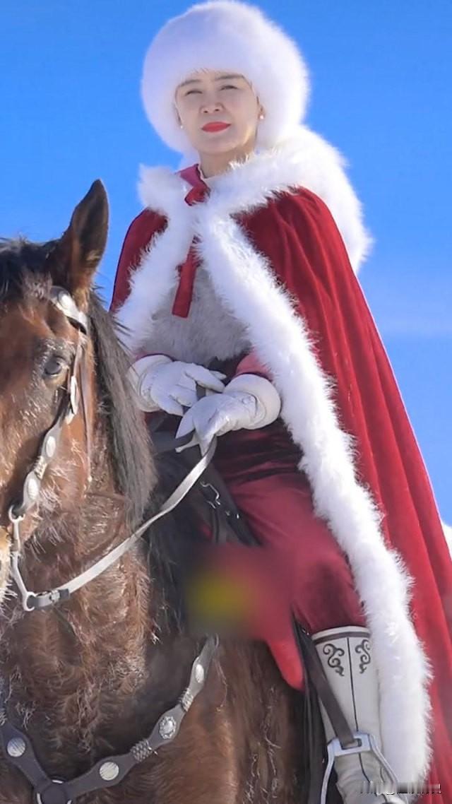 贺娇龙走了，永远的离开了我们，人民的好公仆，凭借一己之力，带火了新疆文旅，在她任