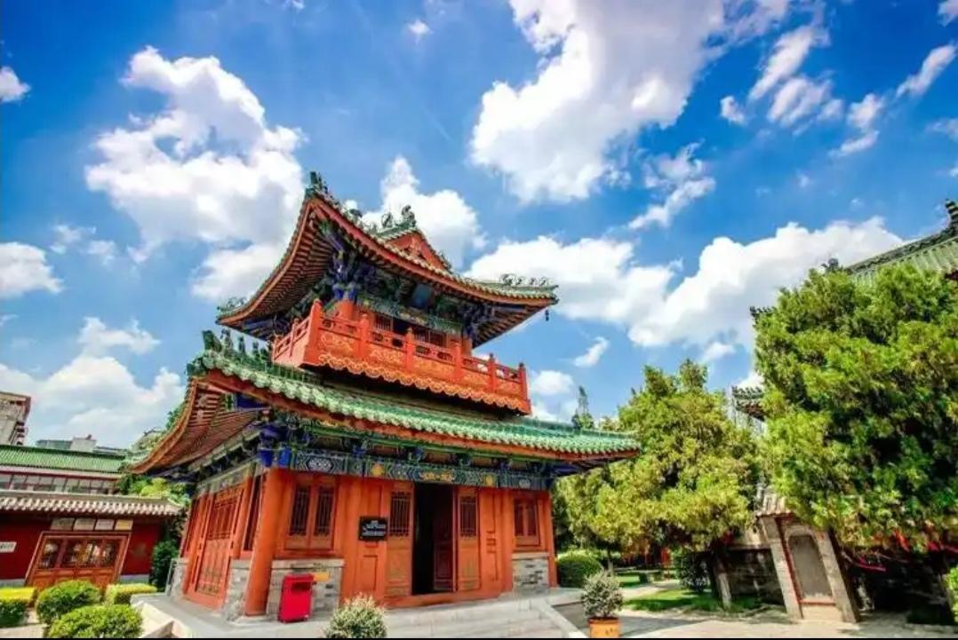 河南许昌新春游玩“全攻略”你怎么看？
河南许昌的新春游玩“全攻略”简直太赞了！当