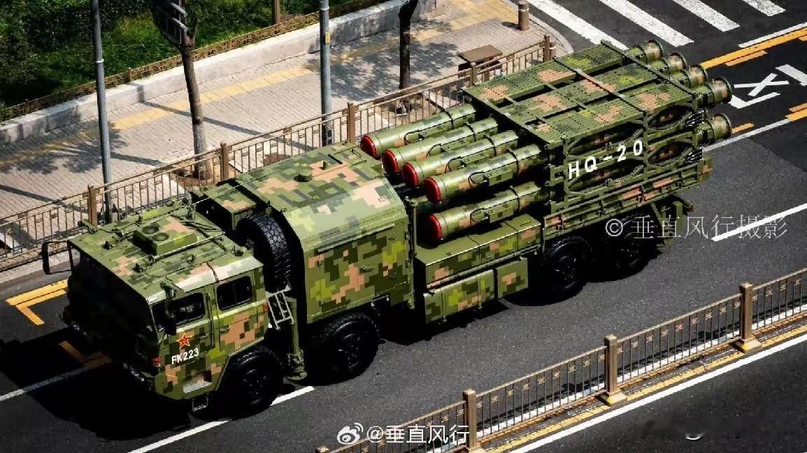 4. 红旗-20破筒而出显露真身 专打隐身目标：红旗-20在《梦远》微电影中首度