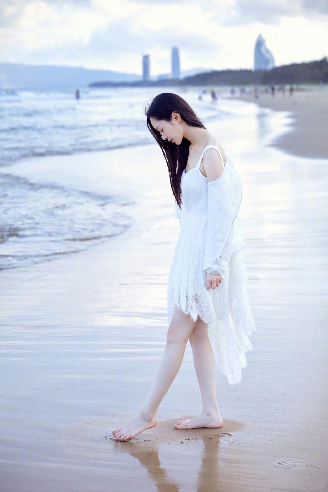宋轶沙滩美拍，真的好美