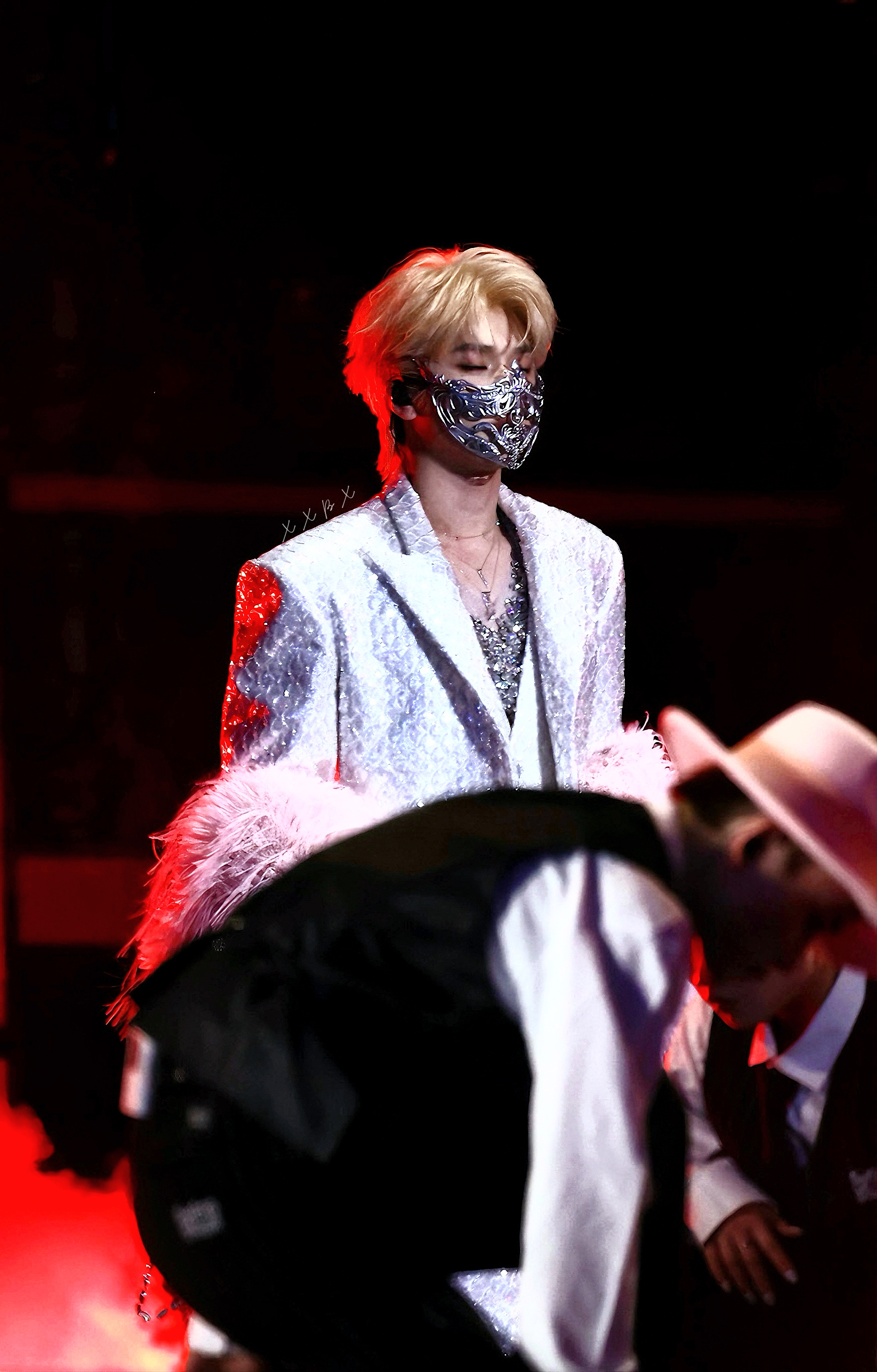 神本无相🎭严浩翔shake造型杀疯了