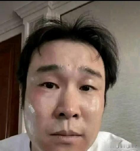 小沈阳每月给哥哥转5万，被骂不孝，哥哥沈飞直接开直播晒账单

不少网友不分青红皂