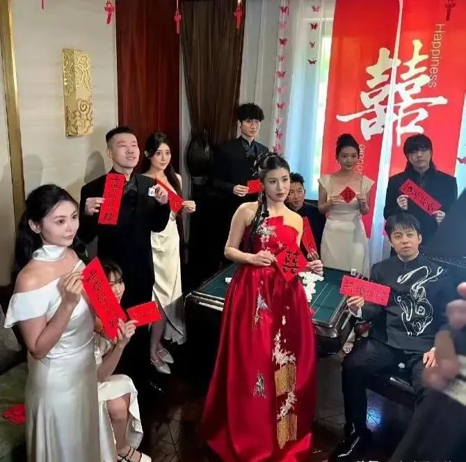 2025年5月19日，德云社张九龄大婚，师兄弟齐聚，豪华伴郎团助阵，然郭德纲因演