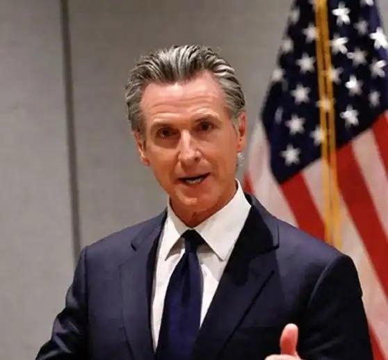 《大反转！美官员痛批马斯克：我国电车占全球70%份额，责任直指马斯克》播放量：8