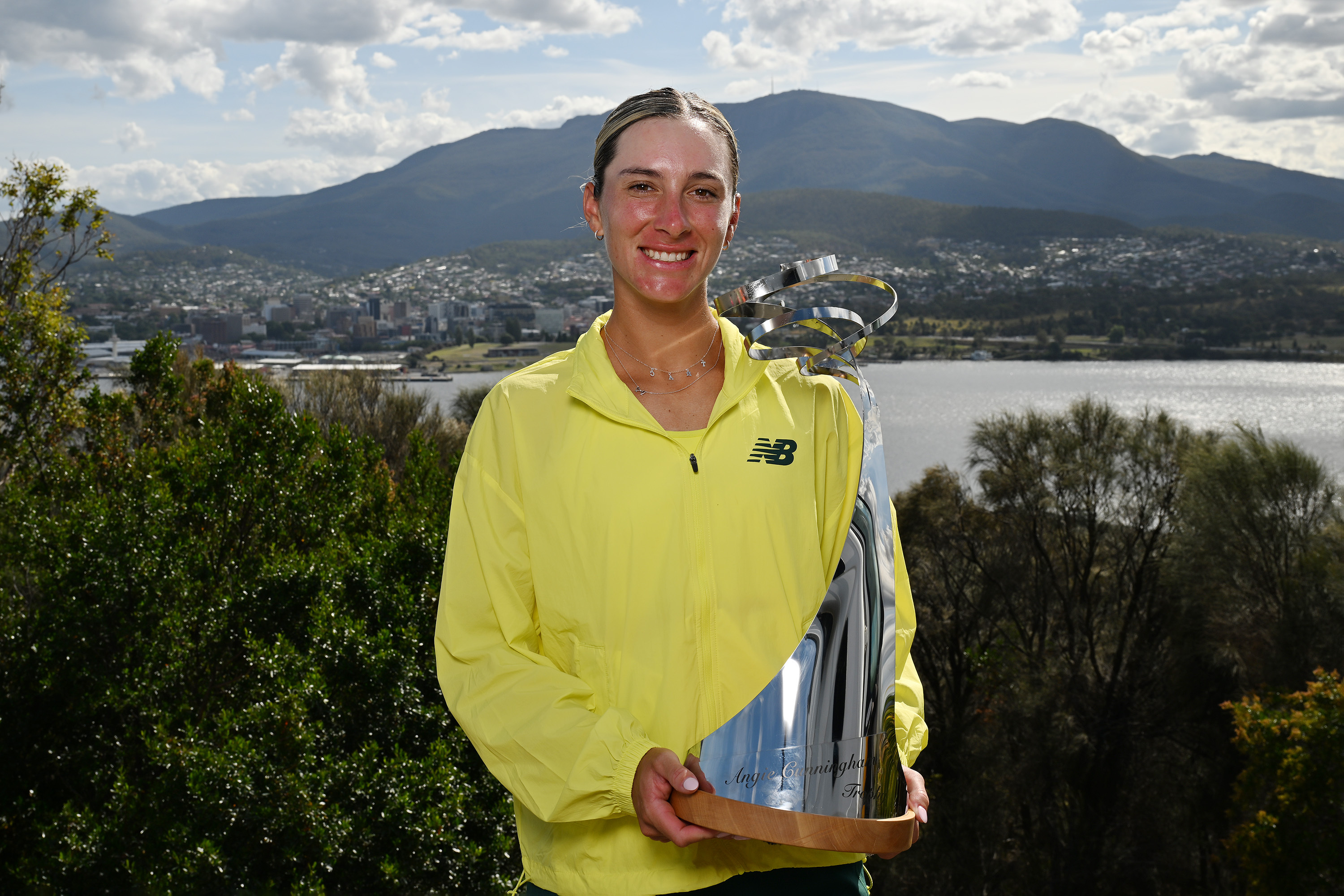 WTA250霍巴特站公布参赛阵容📜 梅尔滕斯领衔，凯斯勒作为卫冕冠军出战，拉杜