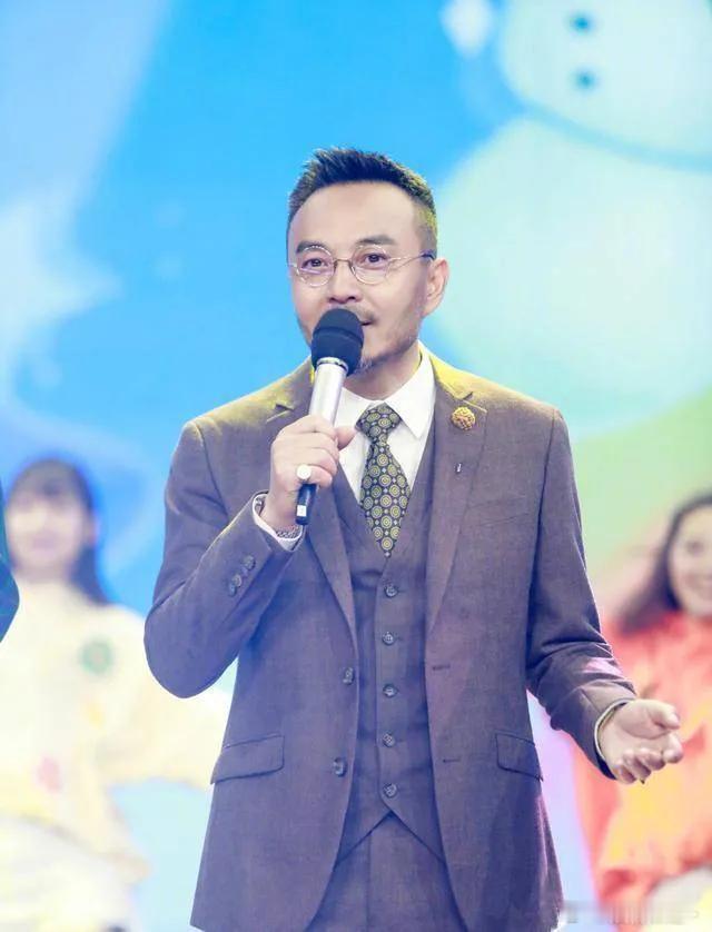 汪涵，引起热议！ 6月5日，汪涵引发大众热议，这次不是因为应变能力和才华，也不是
