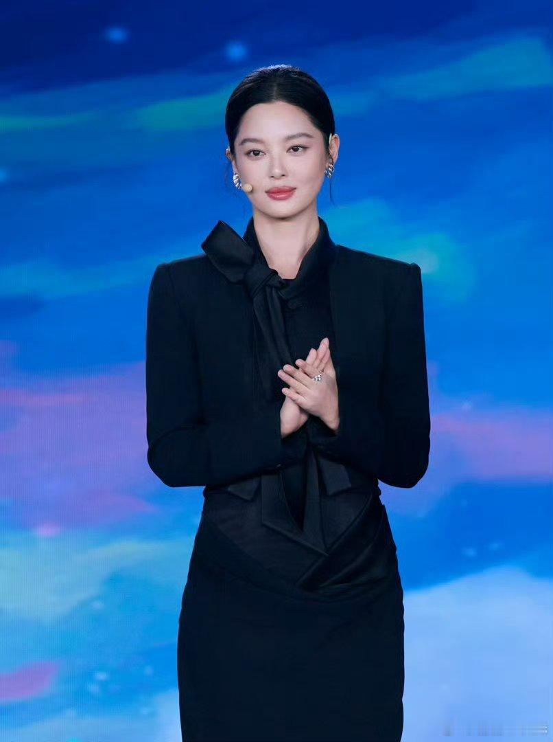 辛芷蕾要担任CMG中国电影盛典宣传大使，姐姐好厉害，影后的权威