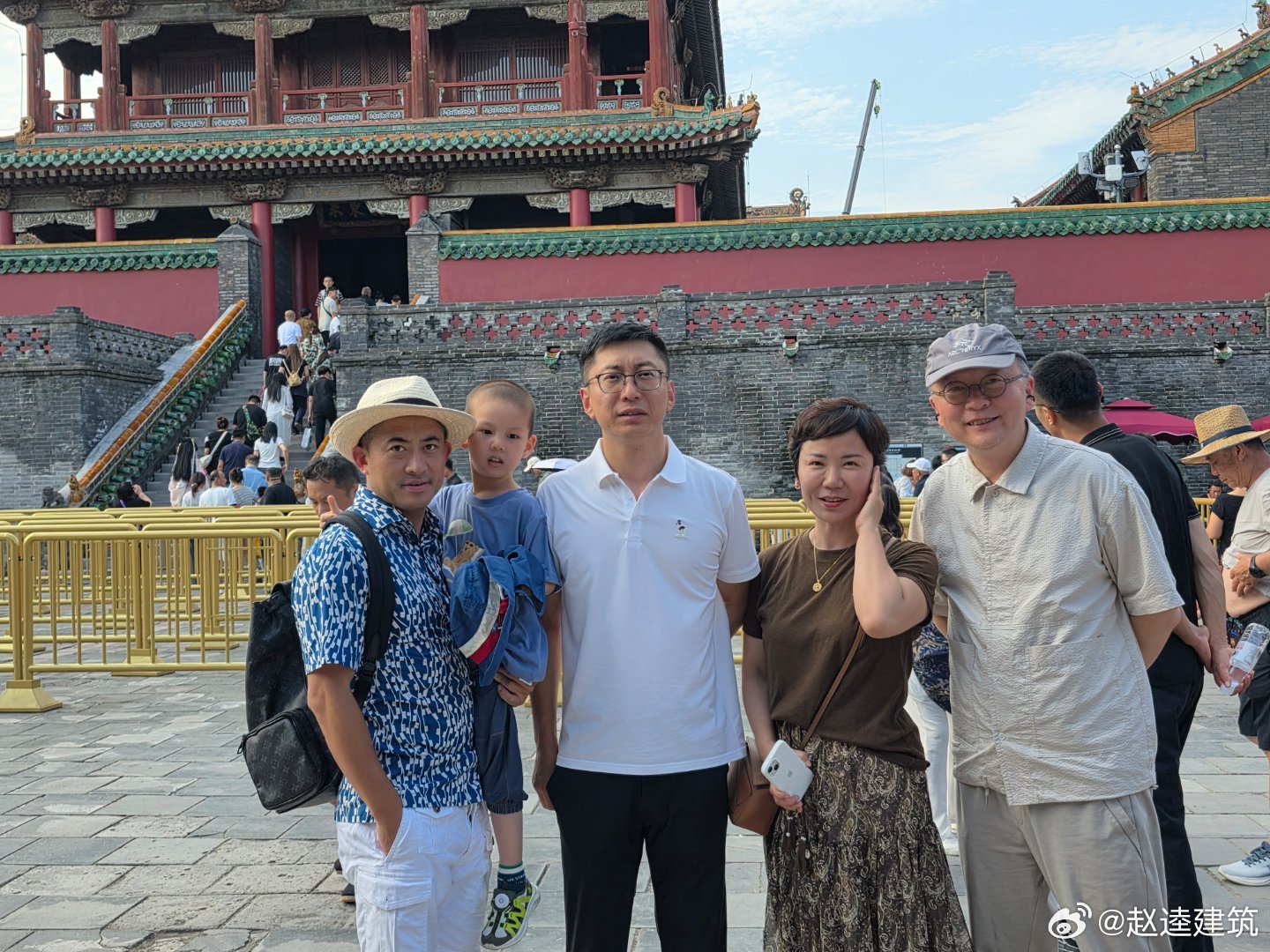 今天在哈静教授、张宇教授的带领下，和赵冲教授一起参观沈阳故宫，对沈阳这座满清龙兴