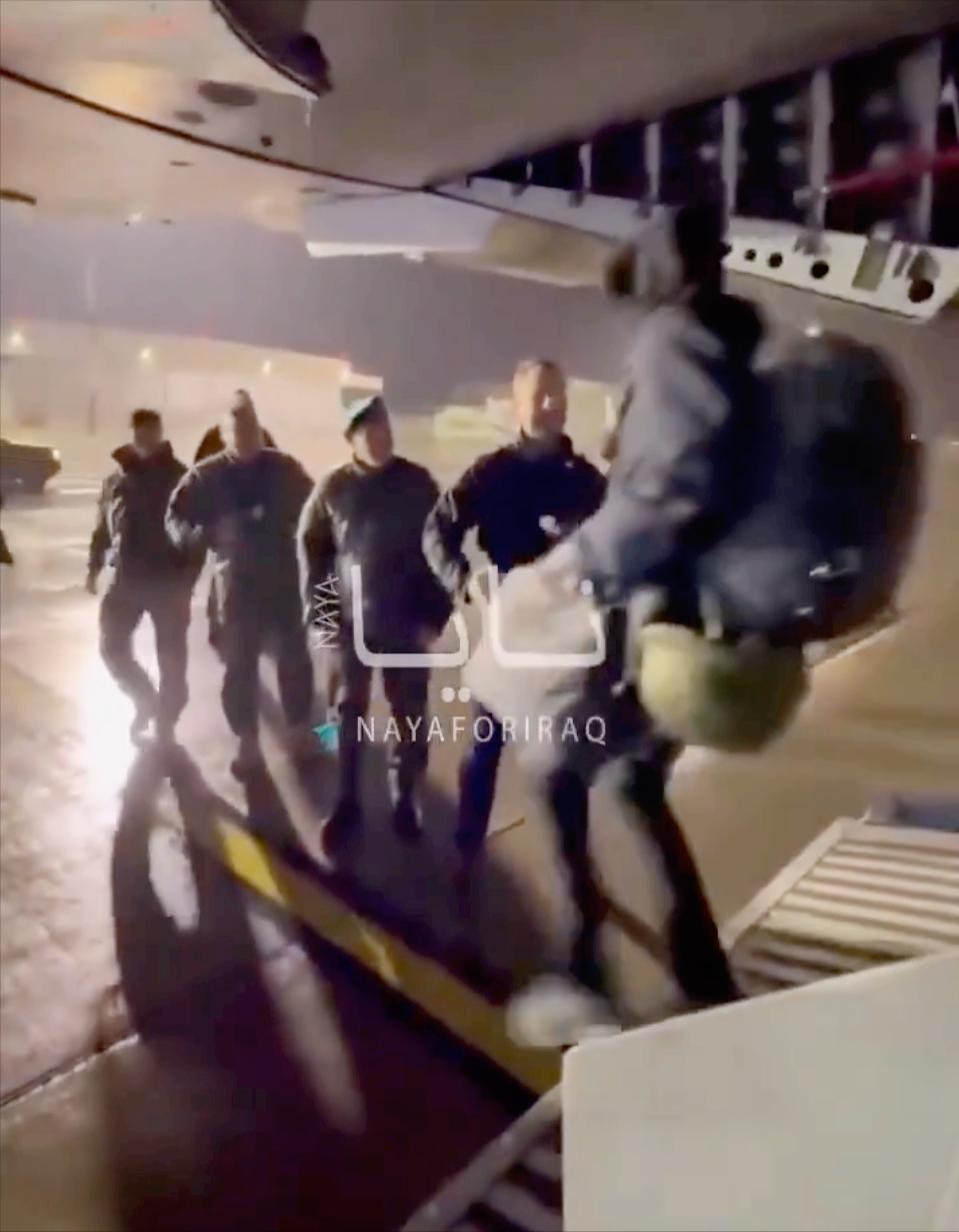 号外！号外！北约士兵开始紧急撤离，多国呼吁公民尽快离开！中东局势彻底瞒不住了！