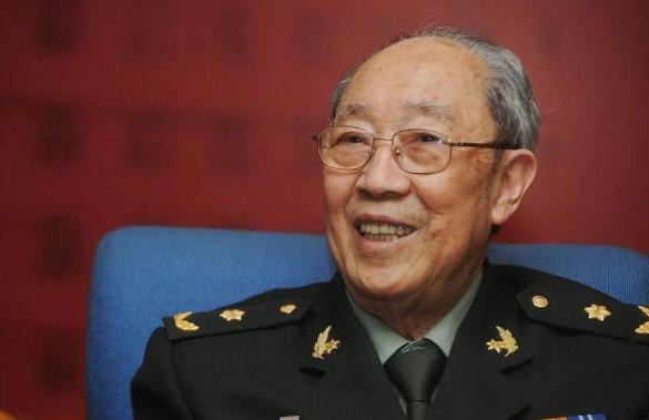 2013年，吴孟超的女儿查出了结肠癌，并且已经肝转移。这位做过一万六千多台手术的