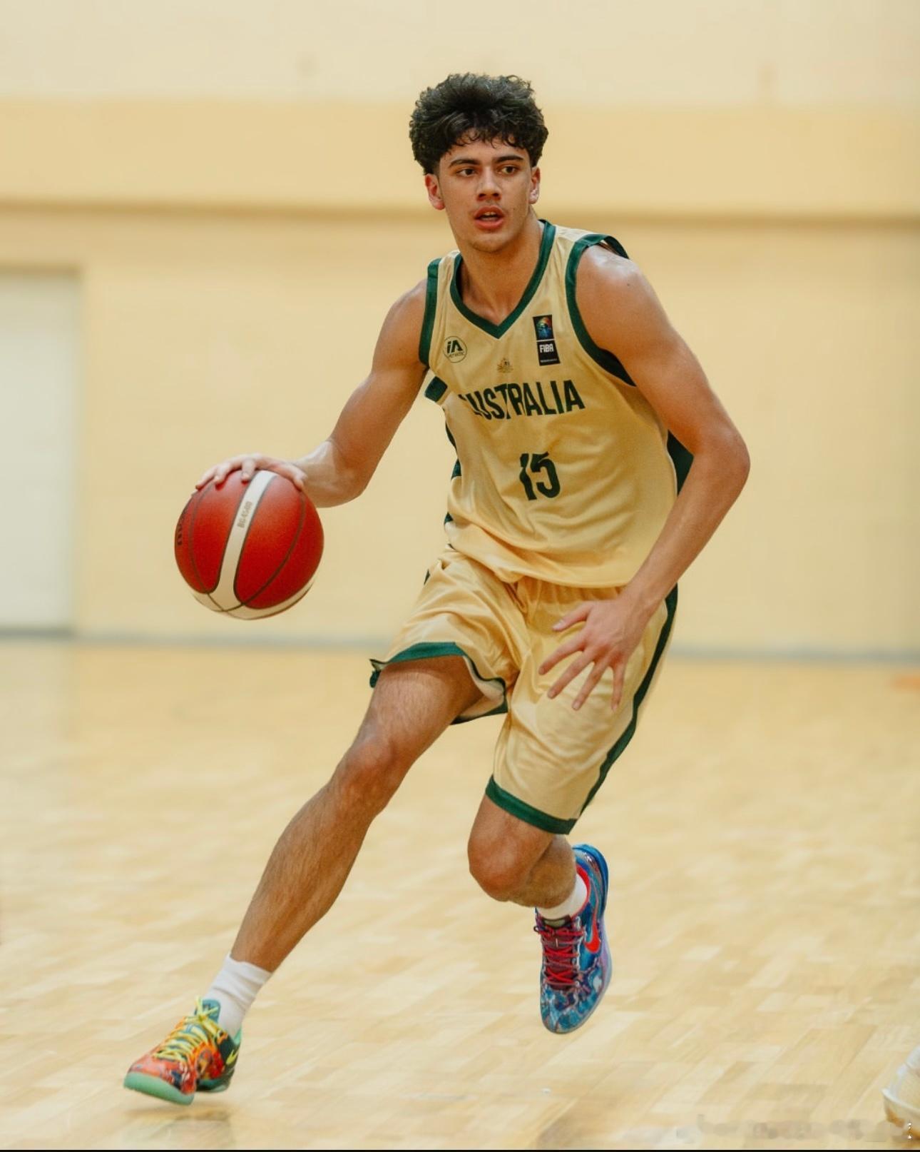 首场比赛澳洲U17战胜斐济U17，113:42 赢了71分斐济不仅有几个华裔后代