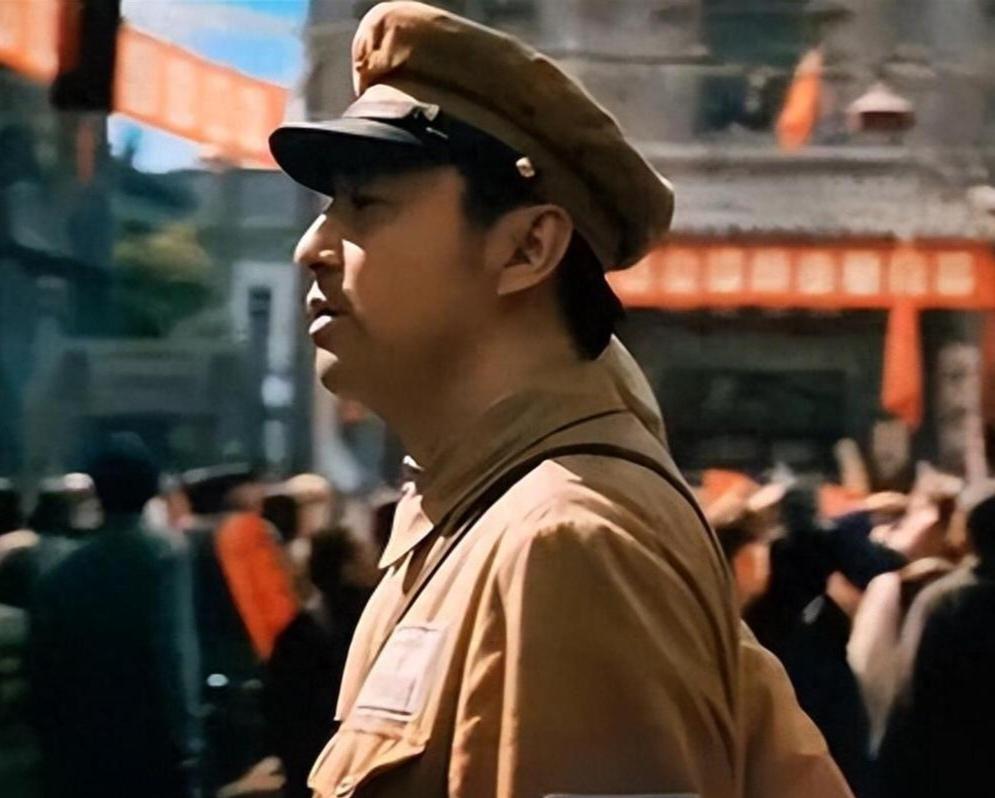 《抓特务》冯小刚翻车实录：雷佳音胡歌都救不了的，到底是哪儿出了问题？

你冲着"