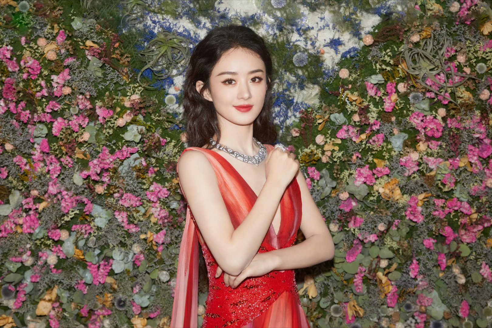 赵丽颖赵丽颖出道二十周年 zly二十春秋同伴颖,万里乘风且徐行 “被诋毁过的玫瑰