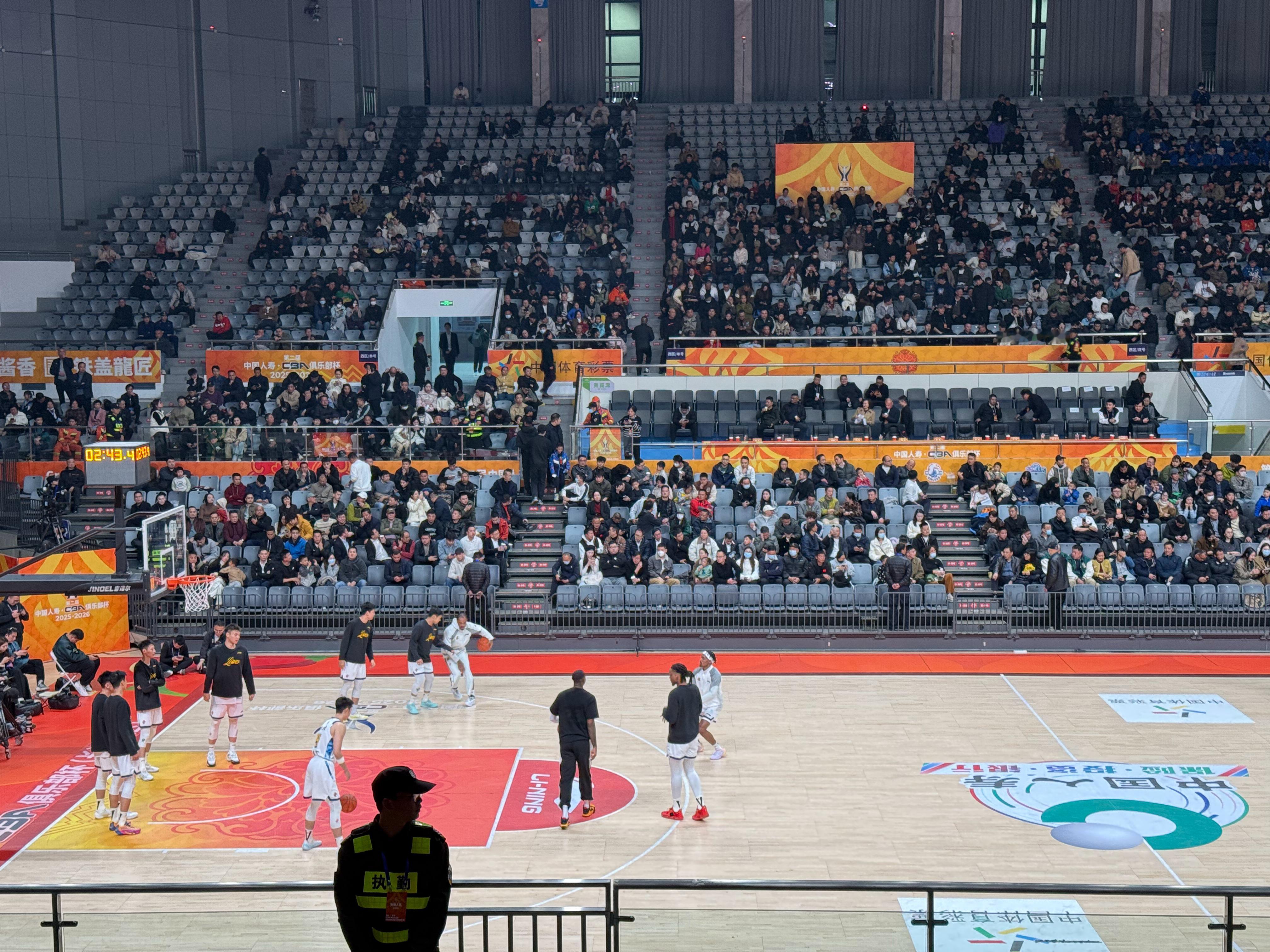 不愧是CSC，长沙赛区的中场音乐都是说唱，这会儿已经放到《故湘风》了cba俱乐部