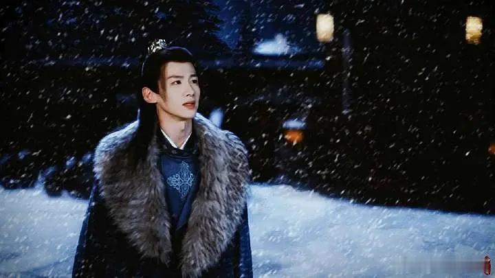 杨洋和白敬亭演技会的相比，但颜值这把到底谁赢了？ ​​​