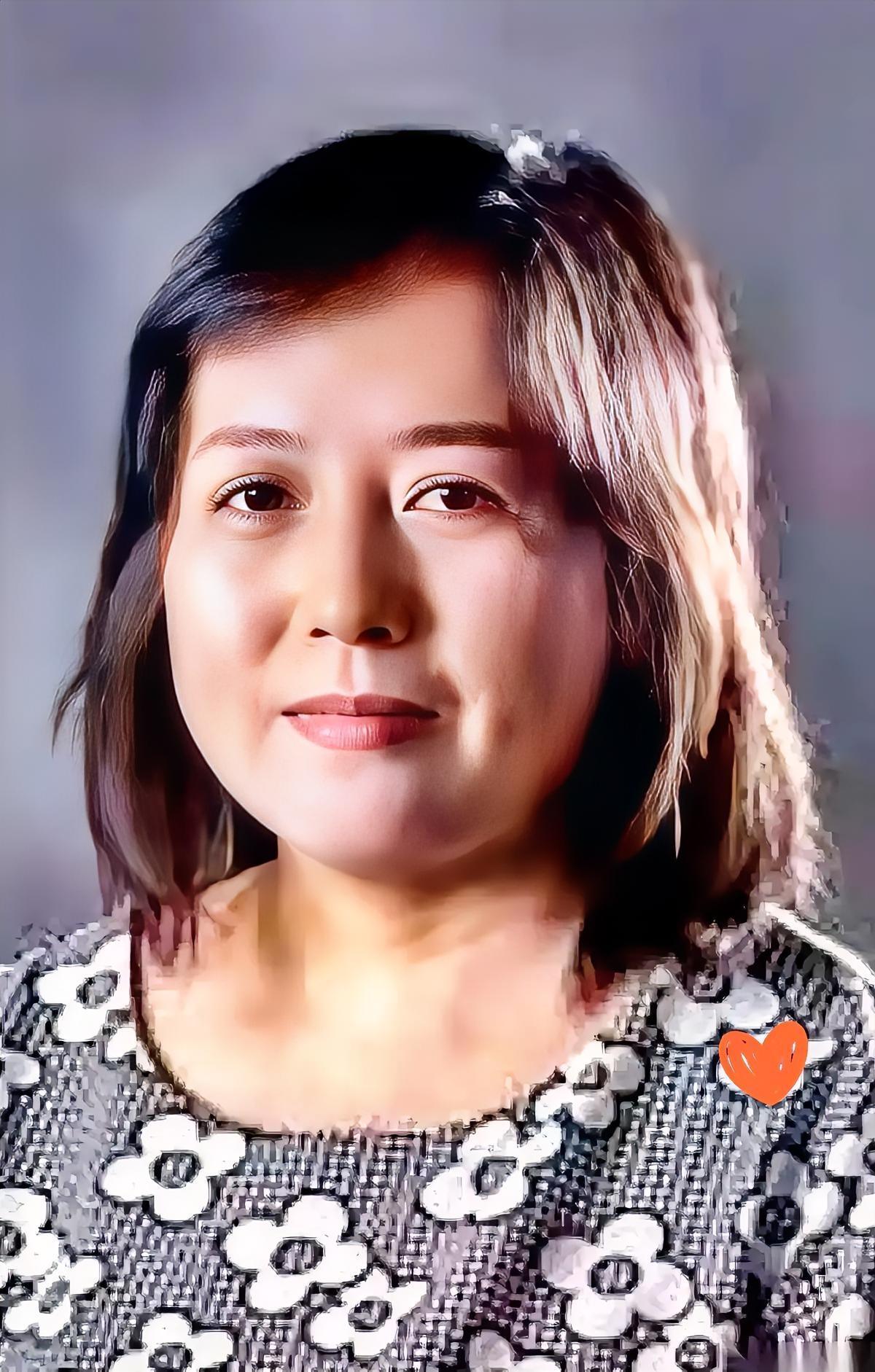 痛惜！成都锦城学院广告系主任聂鑫鑫离世，无数学生自发缅怀暖心良师
 
成都锦城学