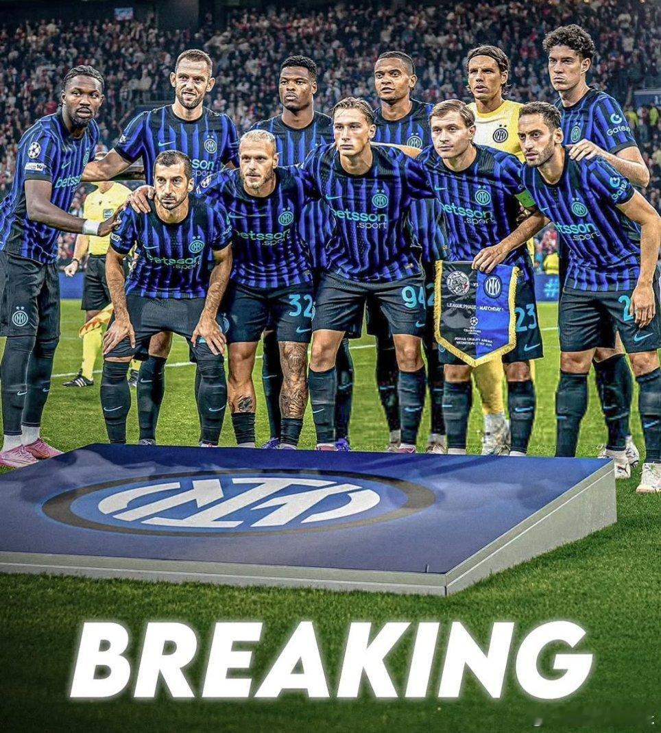 米兰体育报：如果国际米兰提前夺冠，颁奖典礼将会在主场对阵维罗纳的赛后举行。🏆⚫