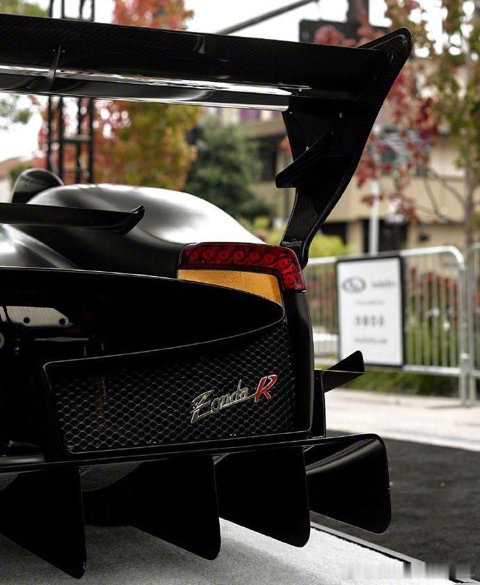 经典车之帕加尼Pagani Zonda R Evolution！ 