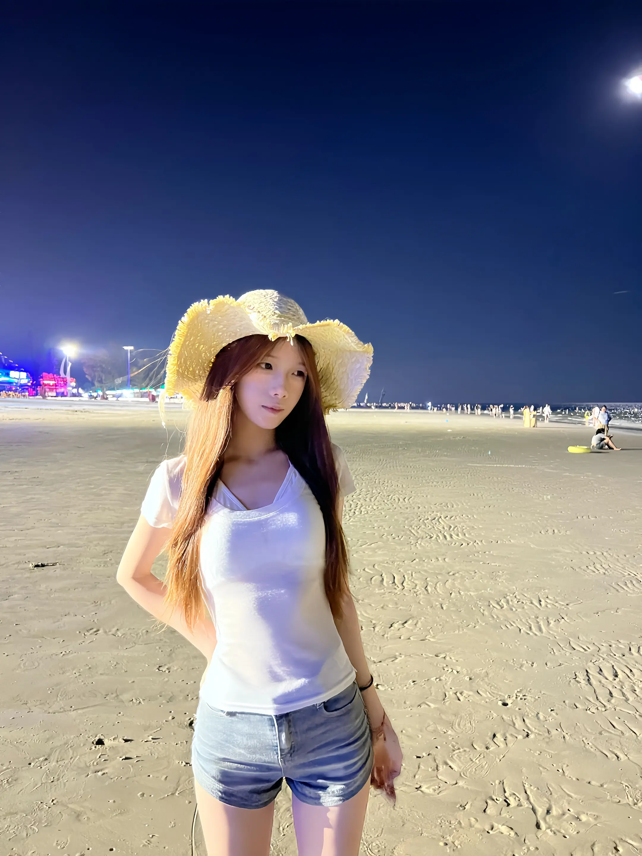我想你的眼睛应该比海深