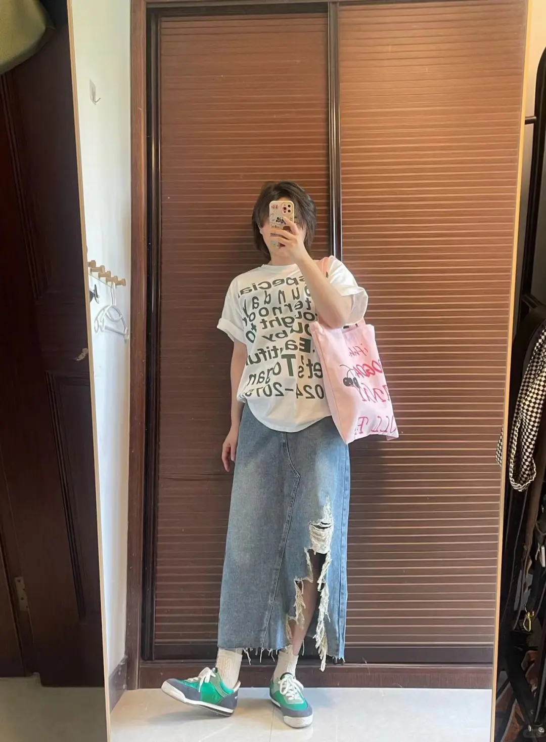 白T恤＋牛仔裙有点青春的感觉了🍀