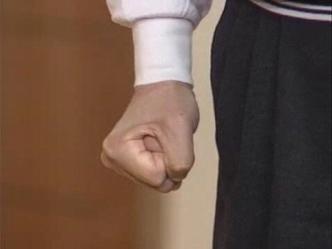 上半场：这您受的了吗[求饶]下半场：这你受的了吗[怒骂] ​​​