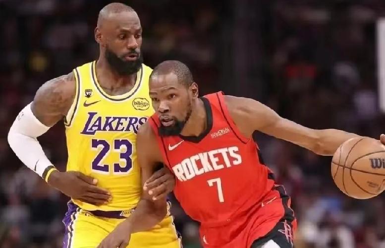 火箭1-3落后，老将突然上场，杜兰特还在病床，申京开口说话了。

G5前夜，芬尼