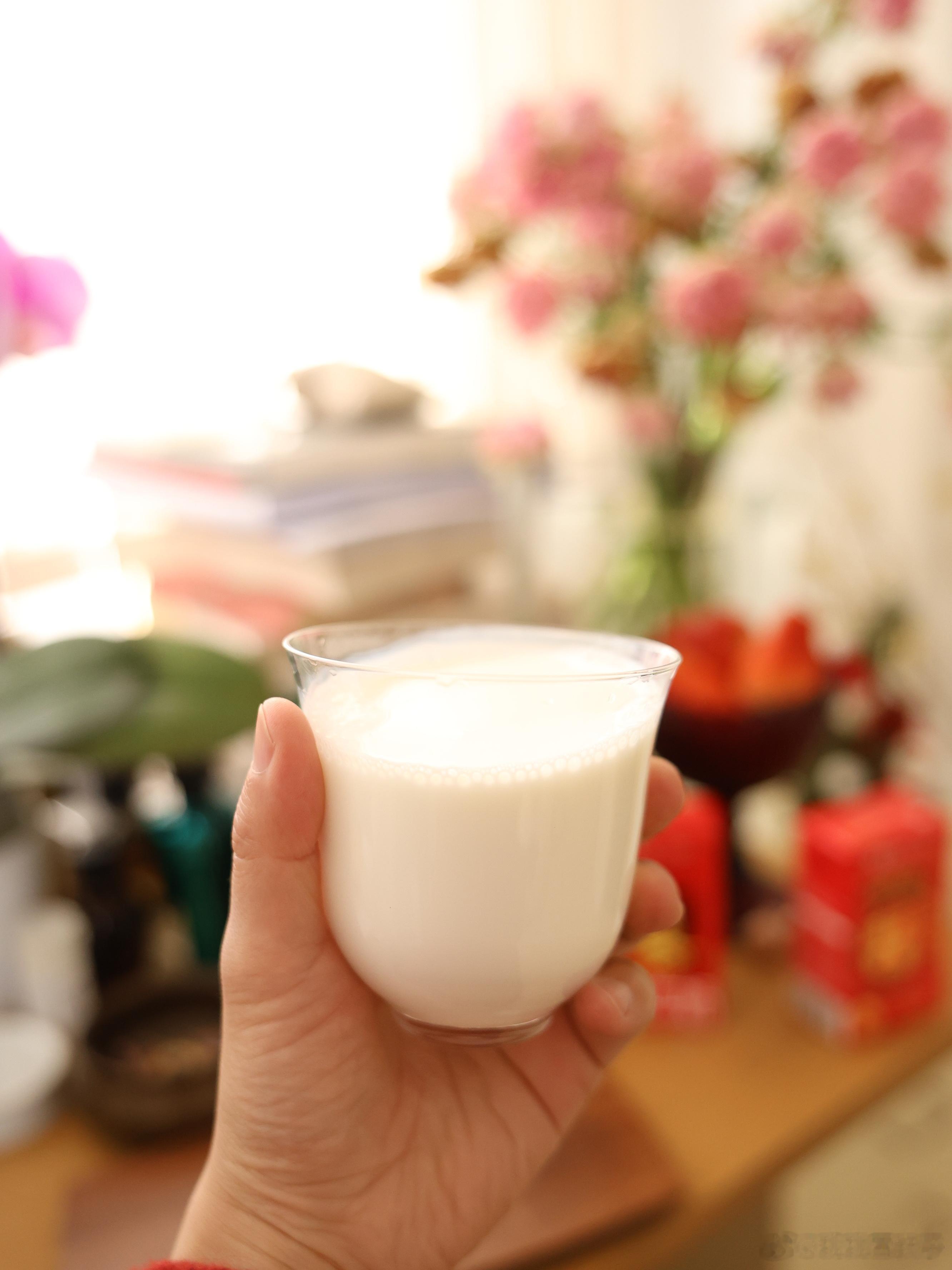 肖战新国风封神早餐再也不用“饿”势力低头！今早直接蒙牛纯牛奶🥛承包我的胃~ ?