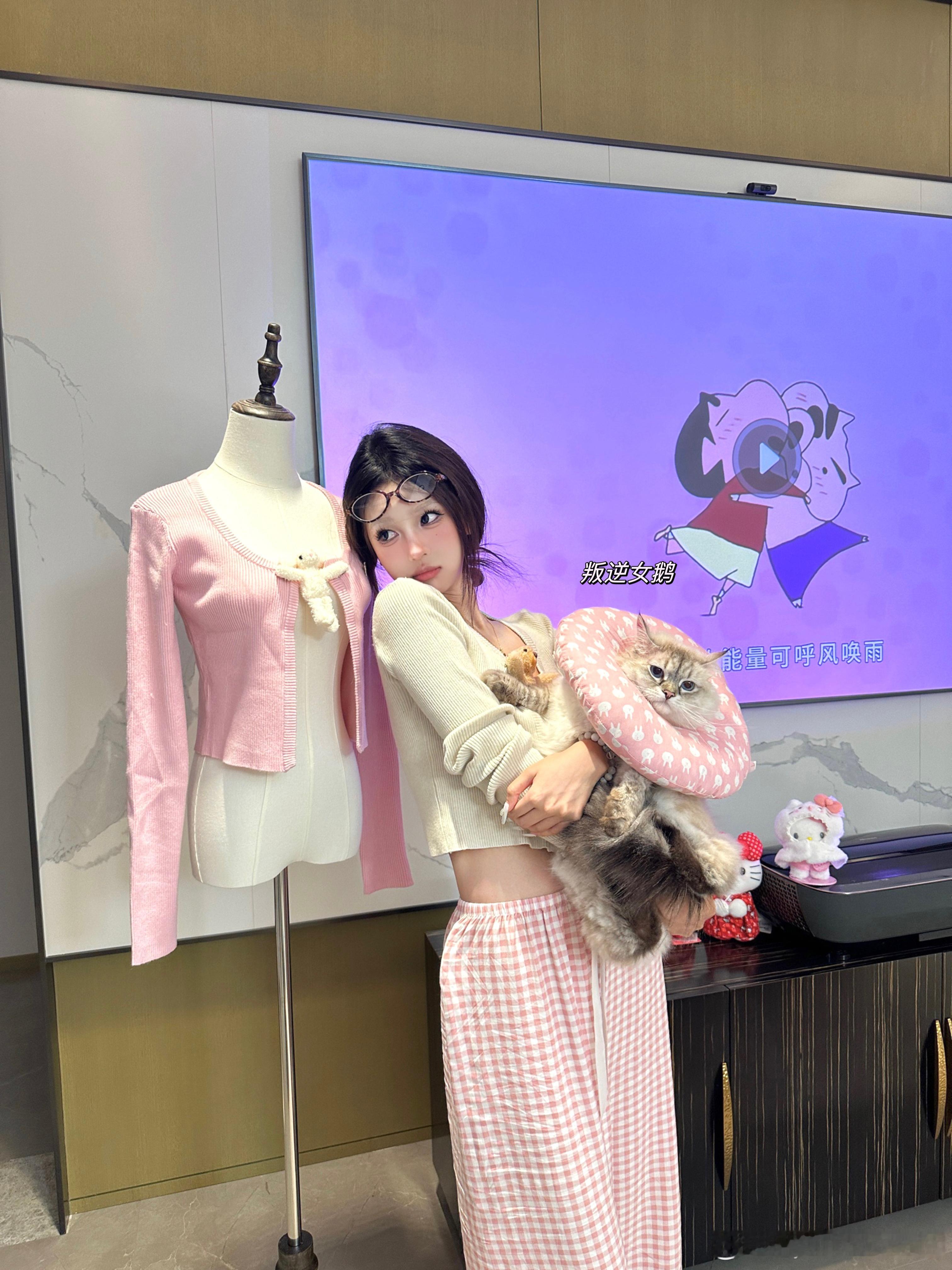 居家工作记录编辑的时候正在啃图7鸭架 上瘾上新去了 byeee ​​​